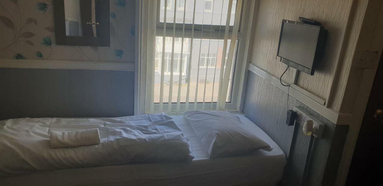 Bed & Breakfast Coastal Roomz 2*
