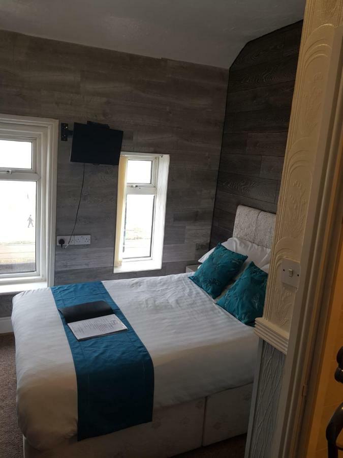 Bed & Breakfast Coastal Roomz 2*