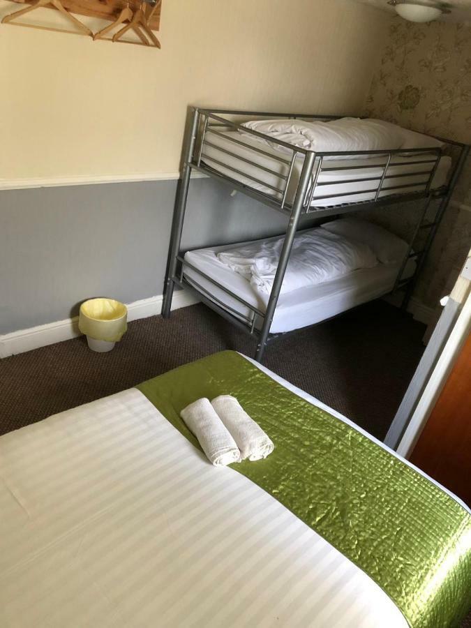 Coastal Roomz Bed & Breakfast