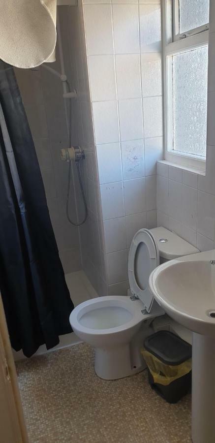 Coastal Roomz Bed & Breakfast 2*